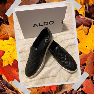 NWT ALDO Quilted Black Slip-On Shoes (size 10)